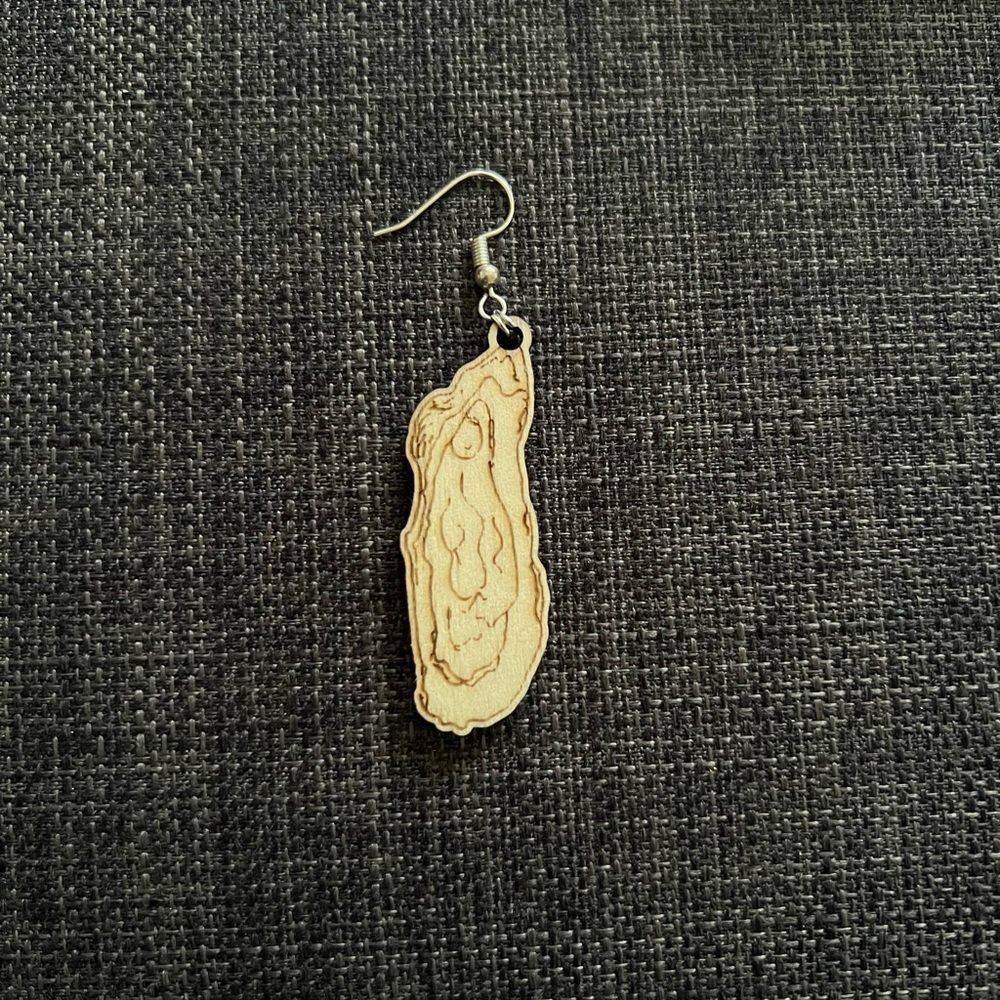 Natural Wood Singular Dangle Earring